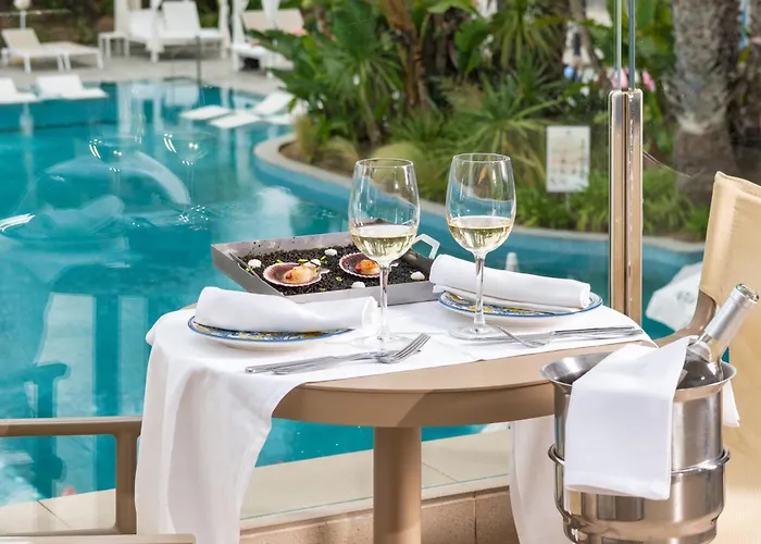 Hôtel accueillant les animaux: Aqua Hotel Silhouette & Spa - Adults Only