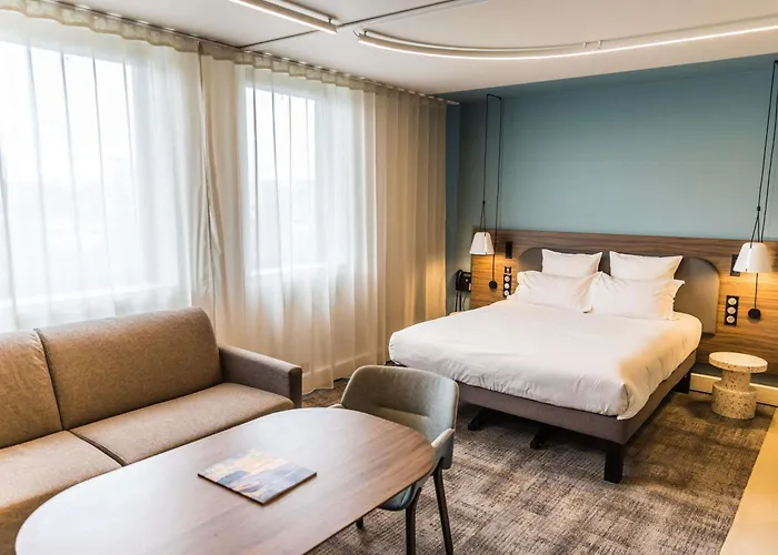 Hotel near College: Novotel Suites Rouen Normandie