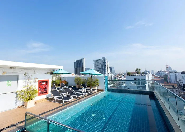 Hotels with a view Holiday Inn Express Pattaya Central By Ihg