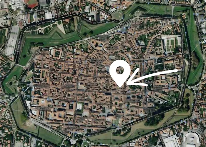 La Colonna (Historic Centre)