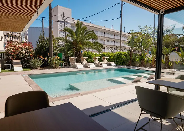 Instants Boutique Hotel (Adults Only)