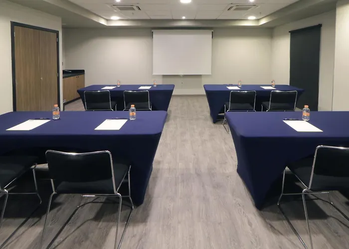 Beach Hotels City Express Plus By Marriott Cali Colombia