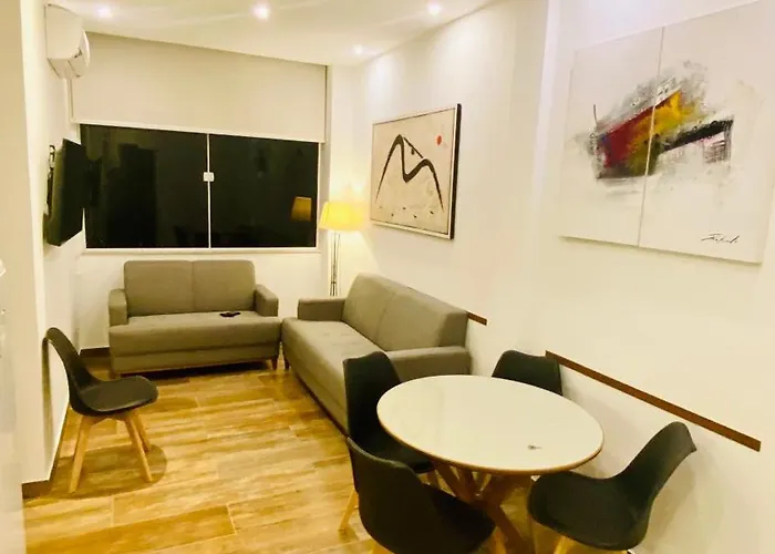 Apartamento Xavier da Silveira 40