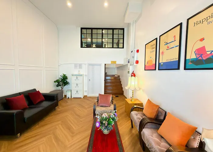  Sleep Walker Poshtel