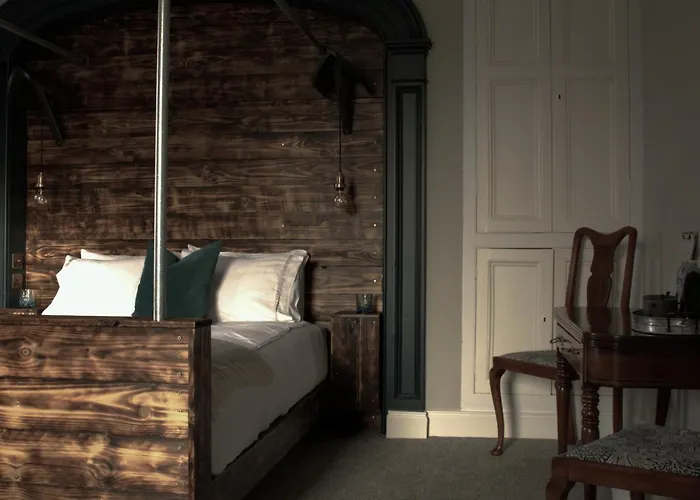 Cheap hotels Suie Hunting Lodge