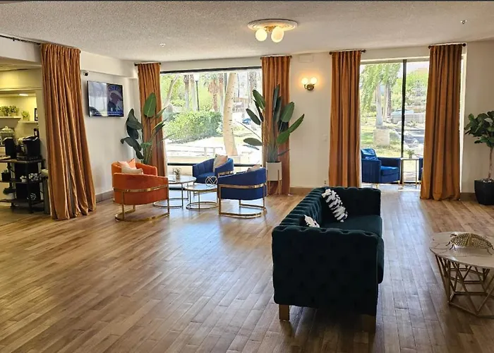 L3 Oasis Hotel