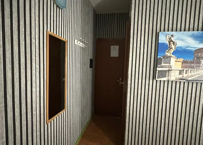 Magenta Roma House
