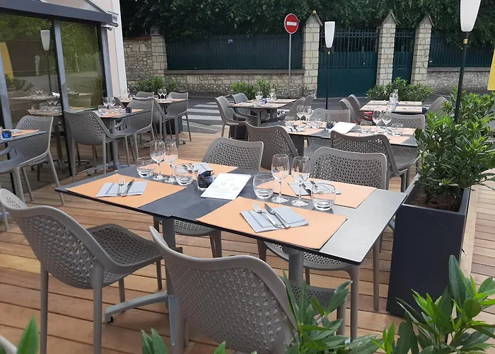 Kyriad Nevers Centre