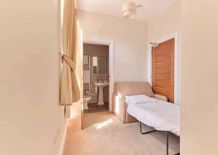 Kings Park Hotel