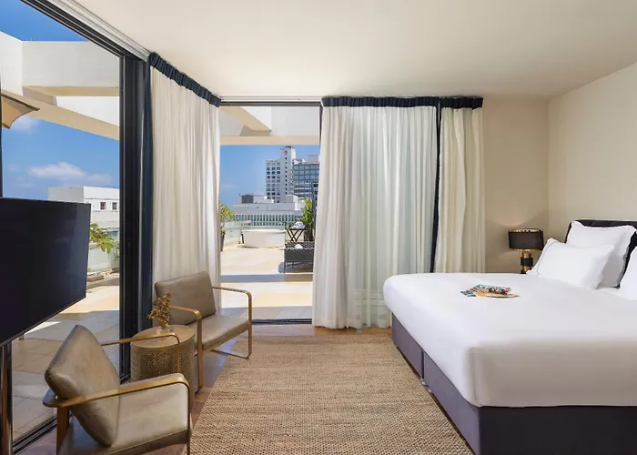  Debrah Brown, A Member Of Brown s