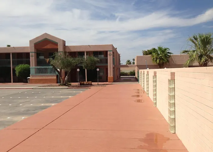 Family Hotel: America'S Best Value Inn - Yuma