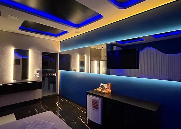 Ellus Motel