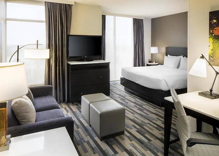 Hyatt House Charlotte Center City