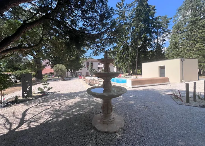 Logis Hôtel Le Parc de Geoffroy