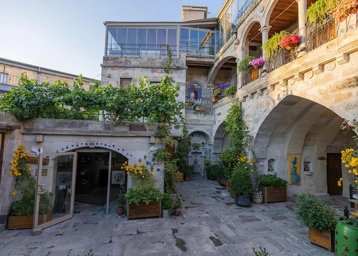 Aren Cave Hotel And Art Gallery