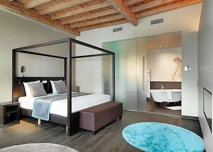 Hotel Harmony
