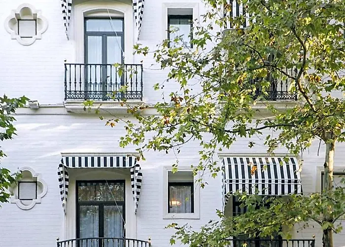 3 SterneHotel Petit Palace Puerta De Triana