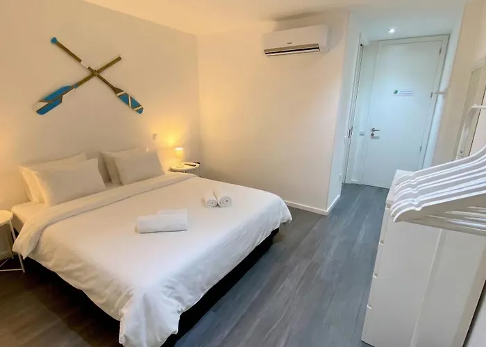 Casa Amarela Guesthouse