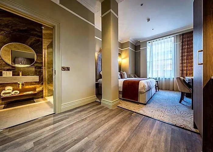 Walled City Hotel
