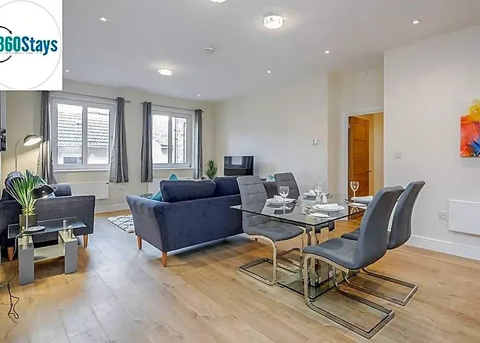 2 Bedroom Apt. 02 + Parking In Maidenhead