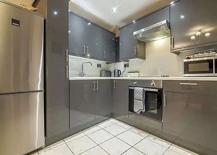 Harry'S - 2 Bedroom Holiday Home - Tenby