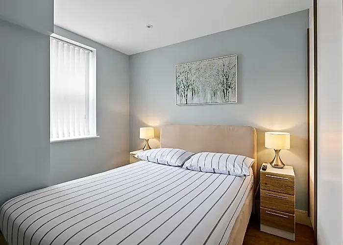 Luxurious One Bedroom Apartment In Bond Street