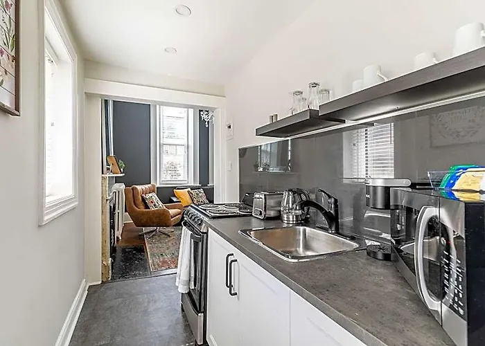 Apartment In The James South Neighborhood