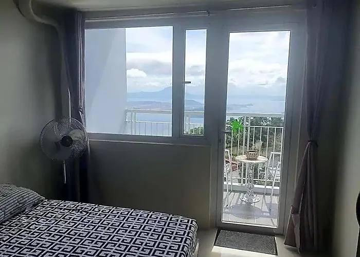 Panoramic View Of Taal 1727 Smdc With Wifi And Free Indoor Parking