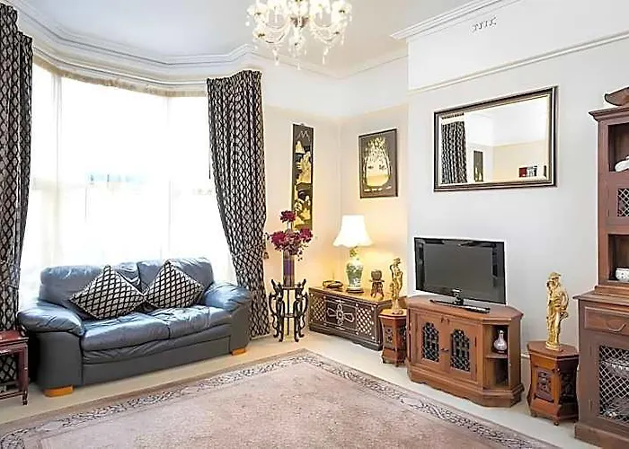 Arden Park Guest House