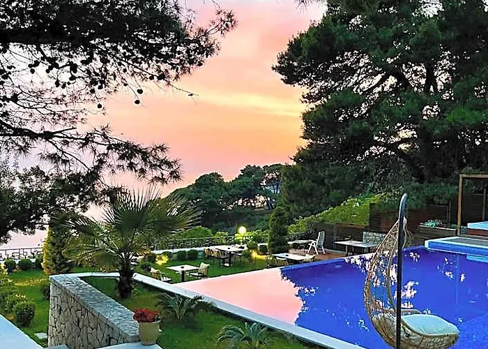 Pino Boutique Hotel
