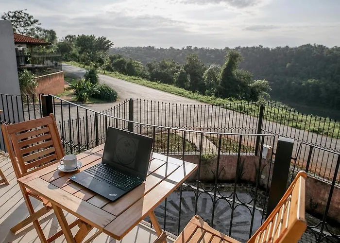 Isondu Suites & Breakfast