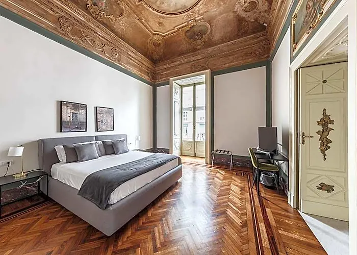 Hotels Close to Airport Relais Della Porta