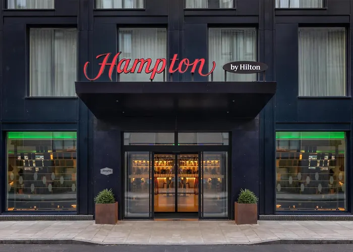 Family resorts Hampton By Hilton London Old Street