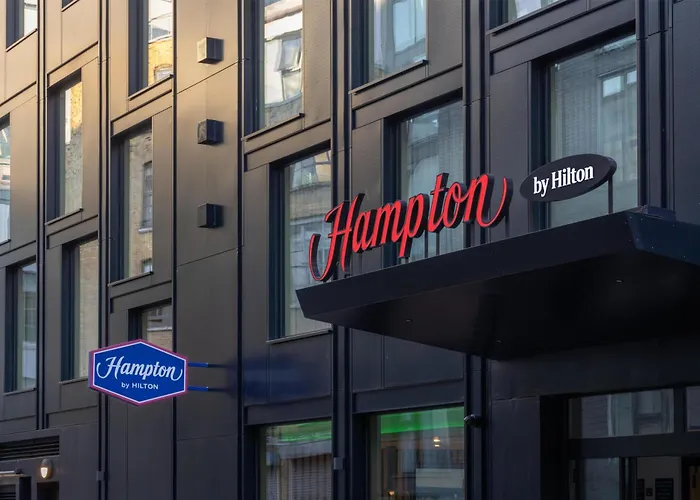 Family resorts Hampton By Hilton London Old Street