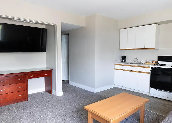 Scott'S Inn & Suites