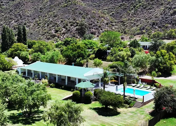 Old Mill Lodge, Seasonal Working Ostrich Farm & Restaurant, Oudtshoorn