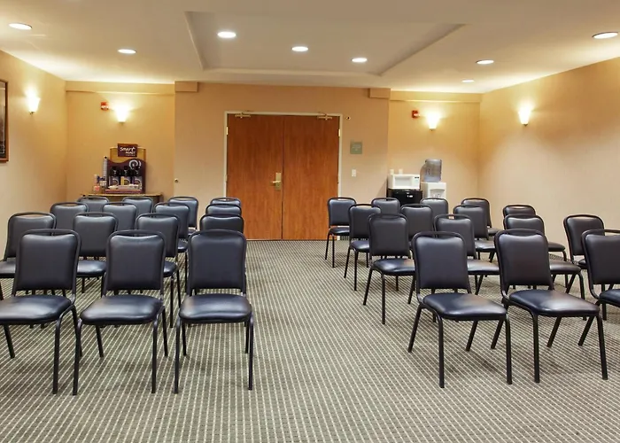 Dog friendly hotels Holiday Inn Express & Suites Carson City By Ihg