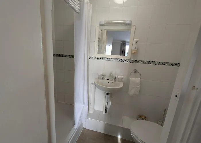 Graham Arms Inn - Bed Breakfast Bar - On The A7- 6 Miles From M6-Jct44 & 4 Miles A75 Gretna