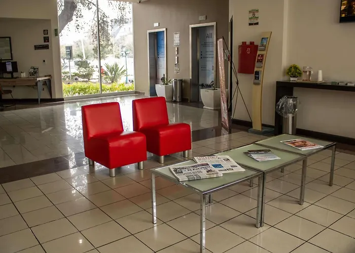 Ibis Monterrey Valle