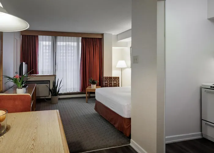 Cartier Place Suite Hotel