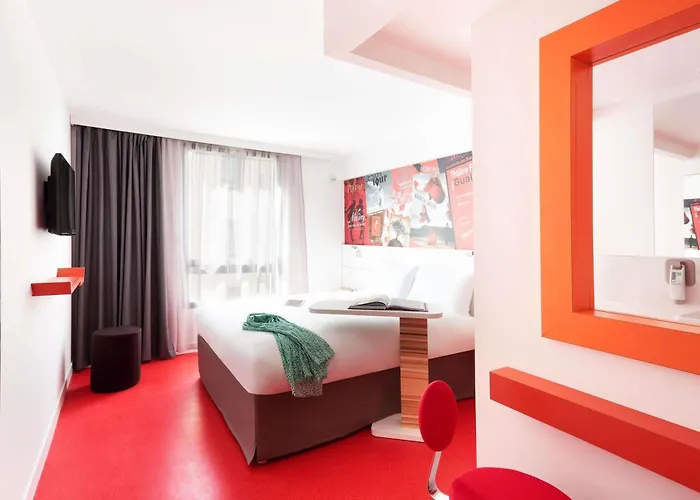 Romantic hotels Ibis Styles Montpellier Centre Comedie