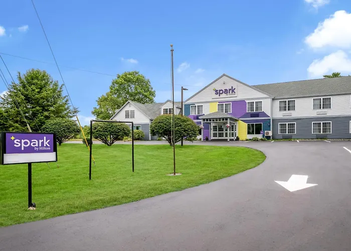 Casco Bay Inn