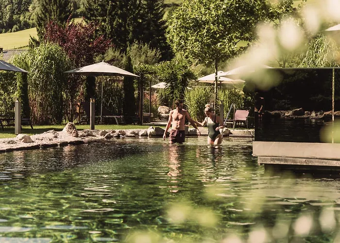 Wellness Und Brunch Hotel Morgenzeit Beheizter Naturteich Genuss Fruehstueck Bis 13 Uhr Hochkoenig Sommercard
