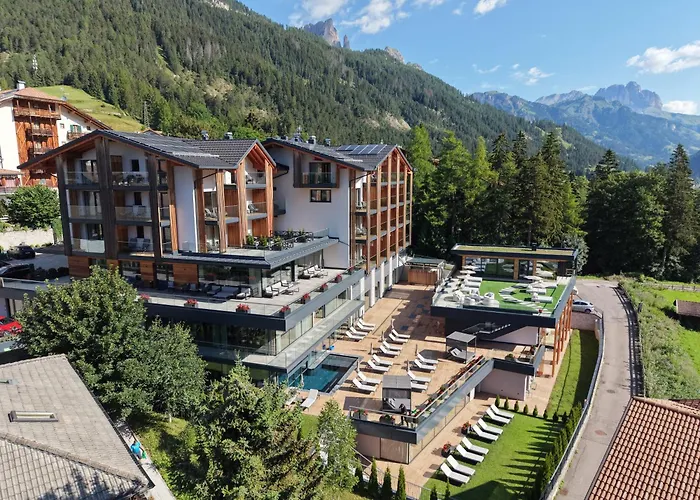  Ciampedie Luxury Alpine Spa