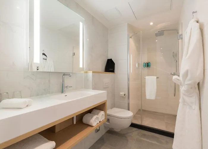 Crowne Plaza Utrecht - Central Station By Ihg
