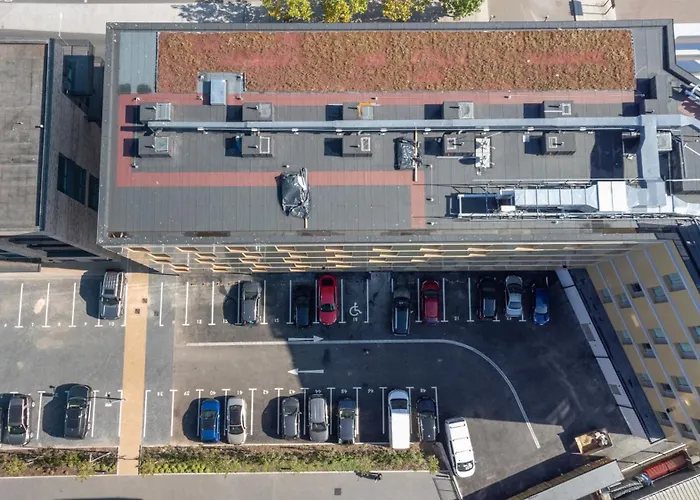 Hampton By Hilton Ashford International