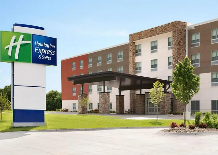 Hotels with pool Holiday Inn Express Cape Canaveral By Ihg