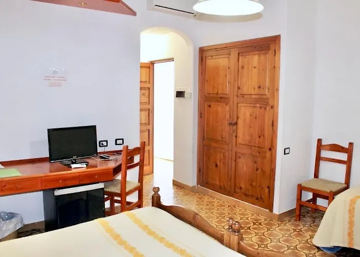 Hotel In Palau Just 600 Mt From The Beach