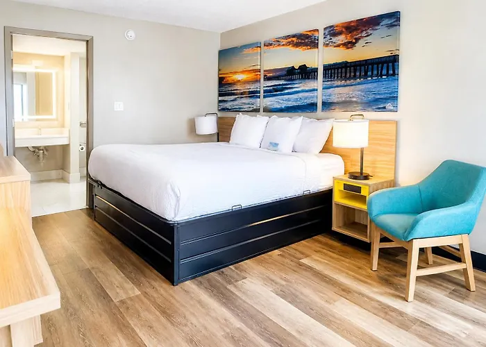 Beach Hotels Days Inn By Wyndham Fort Myers