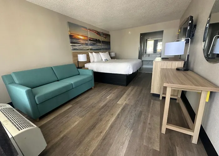 Beach Hotels Days Inn By Wyndham Fort Myers